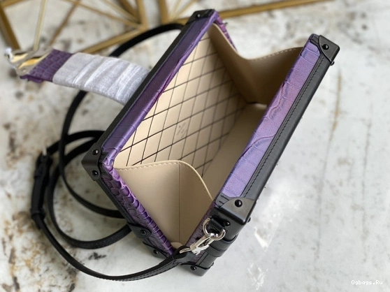 VUITTON PETITE LOUIS MALLE 0127